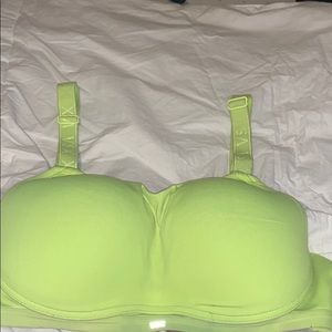 Victoria Secret Ultimate Sports bra